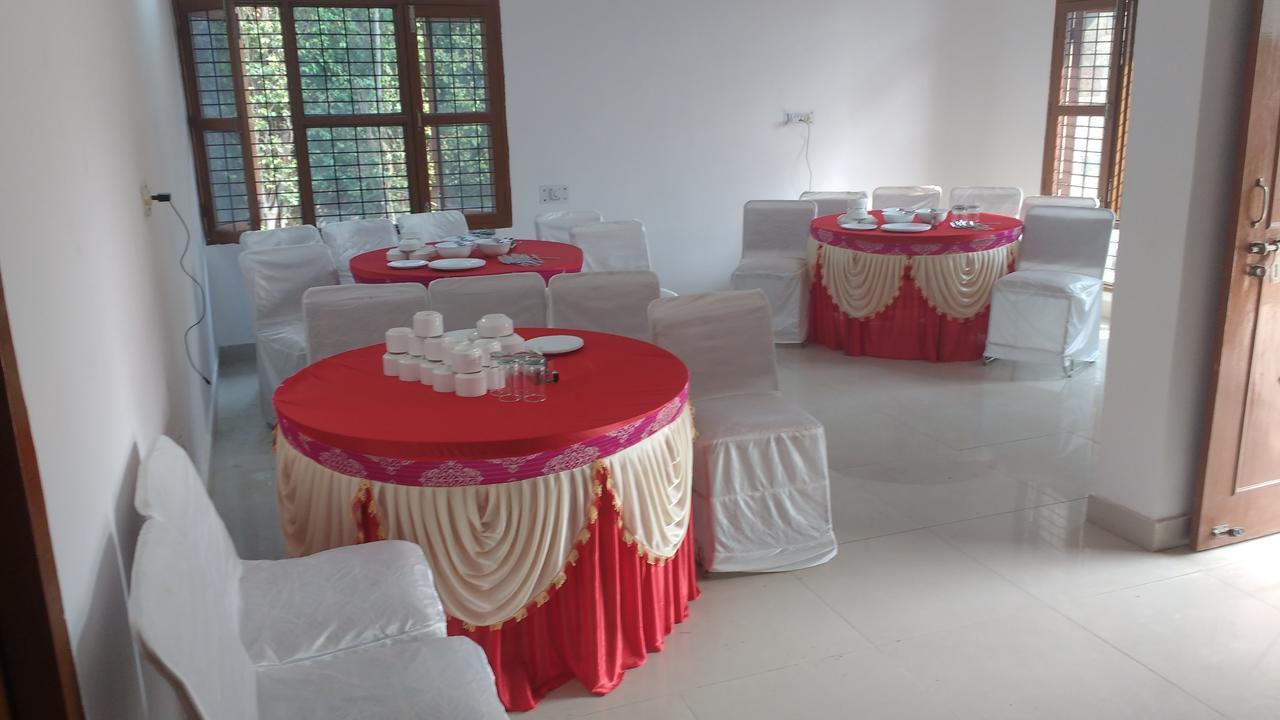 Club Awara Holiday Resort Manesar Exteriör bild